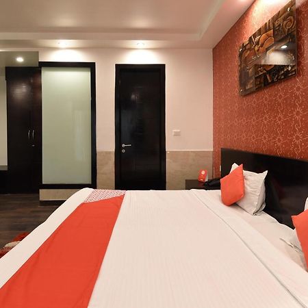 Oyo Flagship 18940 Hotel Swathi New Delhi Ngoại thất bức ảnh