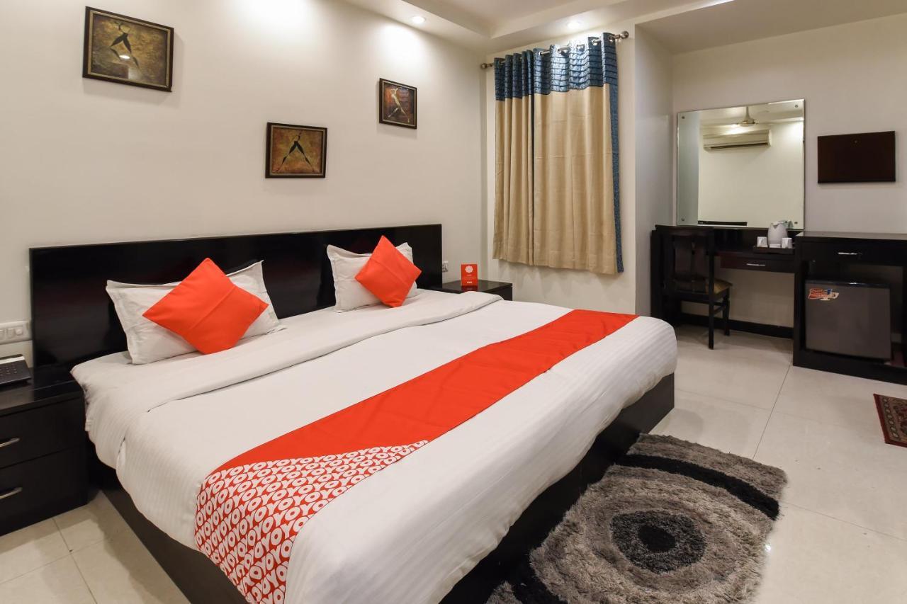 Oyo Flagship 18940 Hotel Swathi New Delhi Ngoại thất bức ảnh